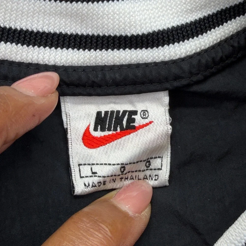 Vintage 90s Nike Windbreaker Sz L Black V-Neck Pullover Striped Trim Swoosh EUC